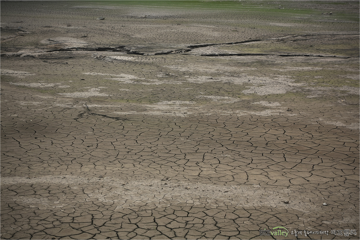 Phone number 02 714 8026